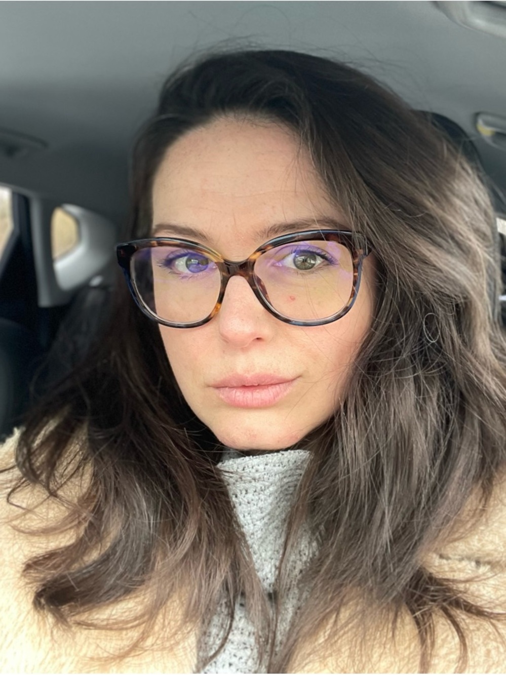 Meet your Posher, Ami